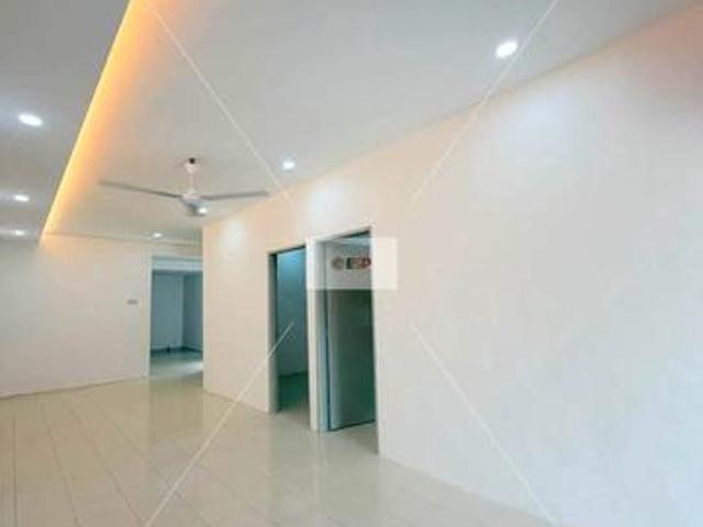 FULLY RENOVATED BANDAR SERI ASTANA Condition BARU 2 CarPark