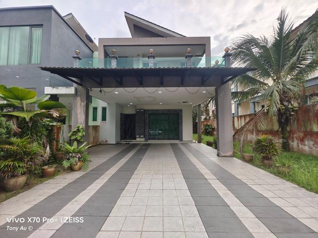 Fully Renovated Gated and Guarded 2sty Semi D Meru Ipoh