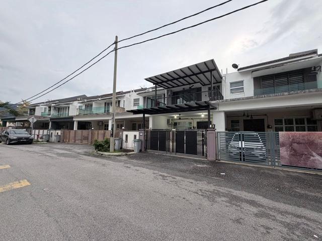 Fully Renovated Double Storey Terrace at Taman Lavender Heights