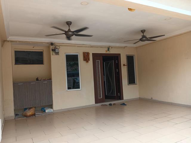 Fully Renovated Double Storey Terrace Taman Garing Utama Rawang