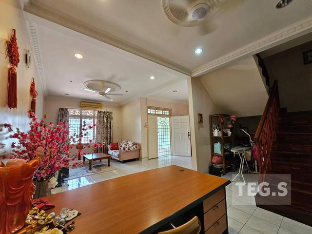 Fully Renovated Double Storey House 22x75 Kota Kemuning Anggerik Eria
