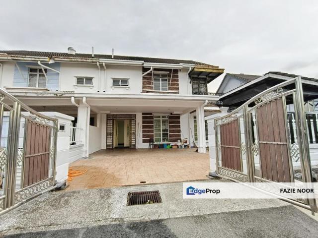 Fully Renovated Double Storey Semi D Laman 2 @ Bandar Seri Putra Bangi