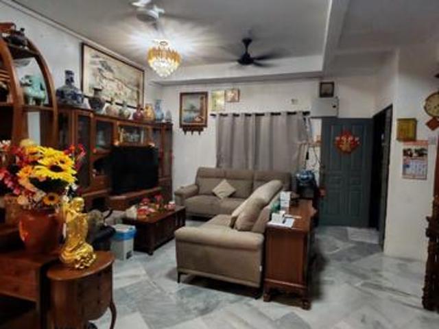 Fully Renovated Double Storey Semi D Taman Desa 2 Bandar Country Homes
