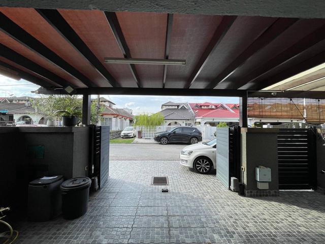 FULLY RENOVATED END LOT 15 Storey Terrace USJ 2 Subang Jaya