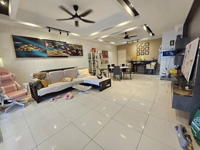 Fully Renovated Extended 2 Sty House Taman Dato Demang Seri Kembangan
