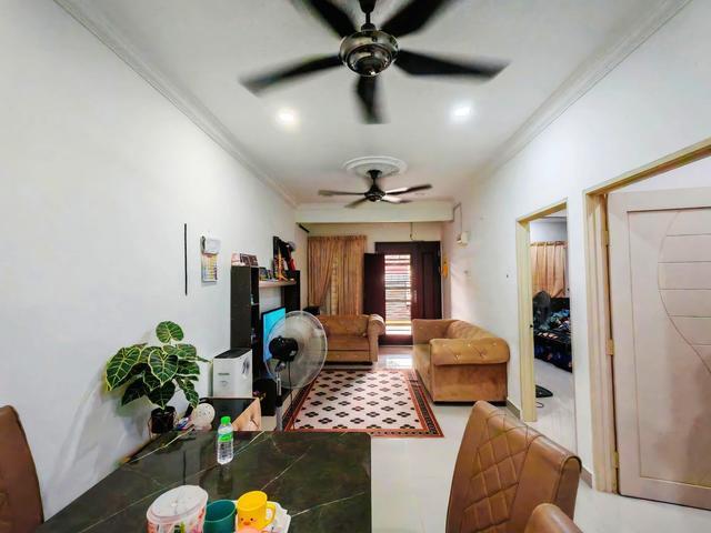 FULLY RENOVATED FACING SURAU Single Storey Seksyen 5 BDR Rinching