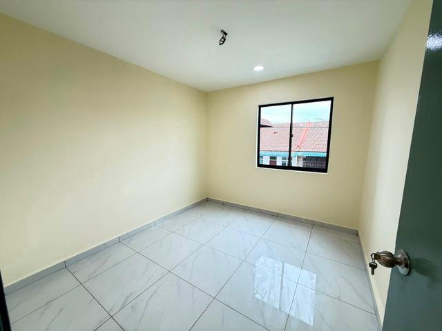 Fully Renovated Flat Tmn Selesa Jaya