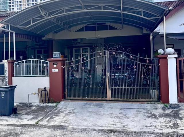 FULLY RENOVATED FREEHOLD Single Storey Terrace Taman Kempas Indah