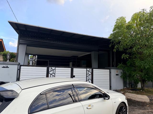 Fully Renovated Fully Furnished Guarded House For Rent IM12