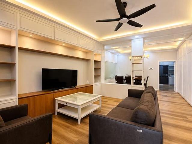 Fully Renovated Fully Furnished House in Bukit Jelutong For Sale
