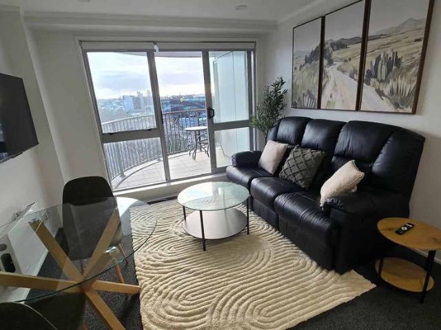 Fully Renovated & Furnished 2 Bedroom|Sunset Views