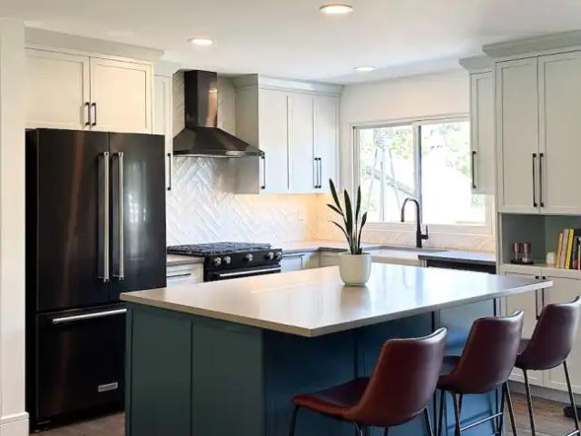 Fully Renovated Haysboro Home for Rent