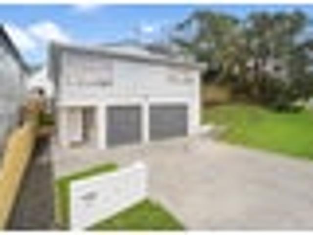 Fully Renovated, Harbour View, Move in Ready