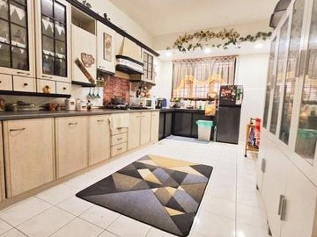 FULLy RENOVATED JALAN LEMBAH TAMAN DAYA