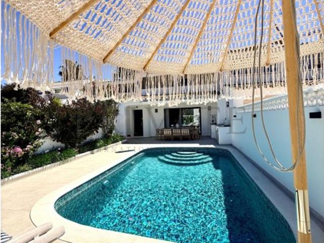 Fully Renovated Luxury Townhouse in Vale do Lobo