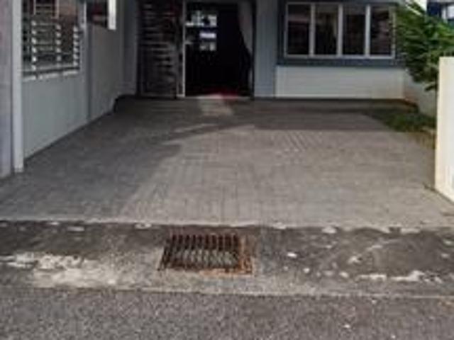 FULLY RENOVATED MURAHSingle Storey Albury 1 Mahkota Hills