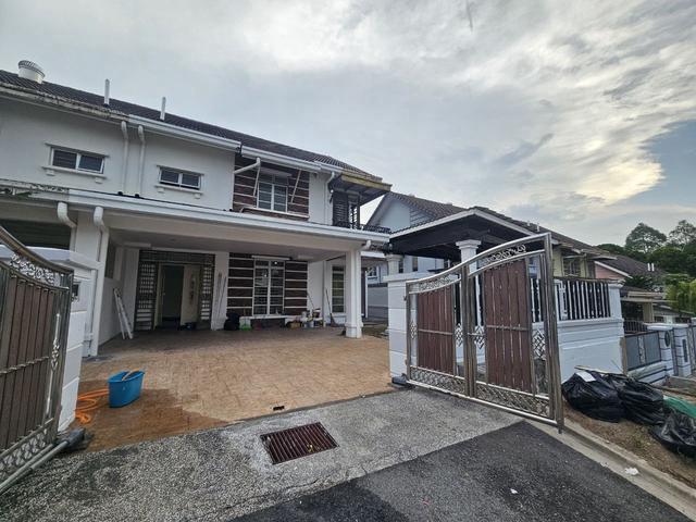 FULLY RENOVATED Semi Detached 2Sty Laman 2 Bandar Seri Putra Bangi