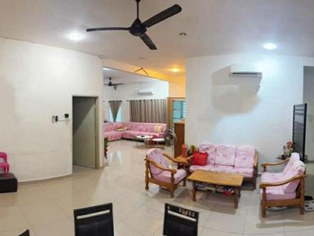 Fully Renovated Single Storey SemiD In Sendayan For Sale