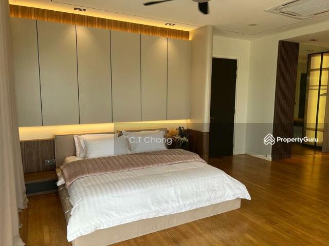 Fully Renovated with ID Design 4 Bedroom 3 Bathroom Land Size 1800Sqft Built Up Size 1,957Sqft Freehold Non Bumi Fully Furnished Good Condition Freehold