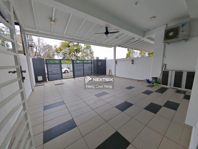 Fully Renovated With Modern ID