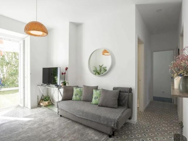 Fully Renovated T3 + Private Garden