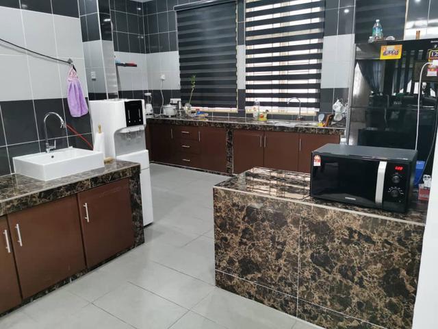 Fully Renovated Townhouse Upper floor 2 Storey Taman Legenda Mas