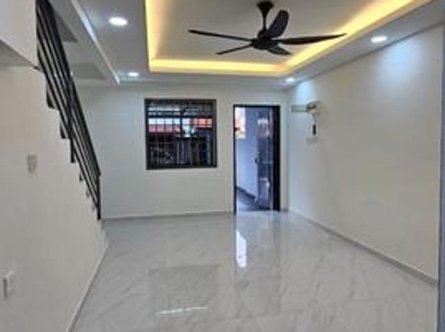 Fully Renovated Taman Johor Jaya Seroja 2 Storey Low Cost