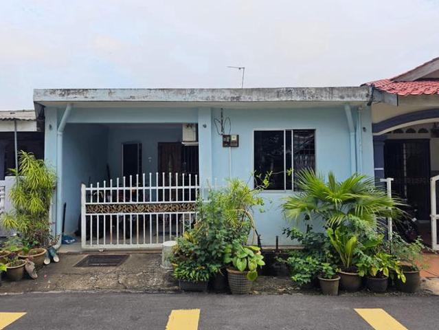 Fully Renovated Teres Setingkat di Mentiga Jaya Pekan