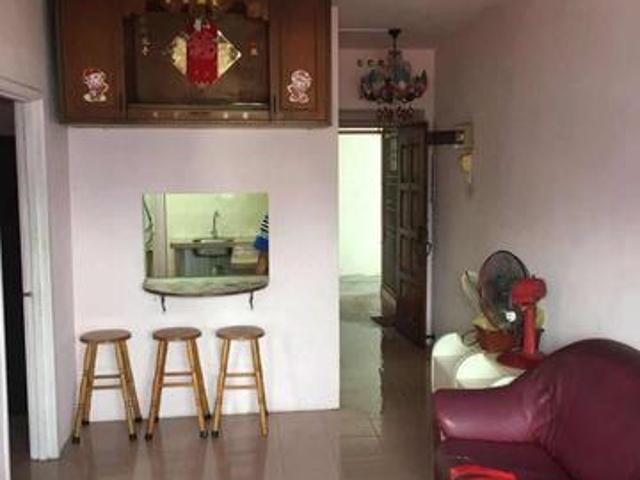 fully renovated Villa Kejora unit for sale at Relau