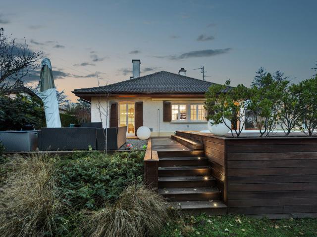 Single family house with 9 rooms on sale in Vernier 430 m² | dreamo. Ch