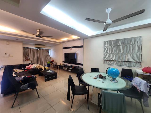 Fully Renovation 2 Storey Endlot Seri Austin Lake View
