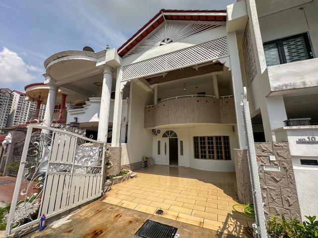 FULLY REFURBISHED Double Storey Teres Taman Seri Merdeka Ampang NEGO