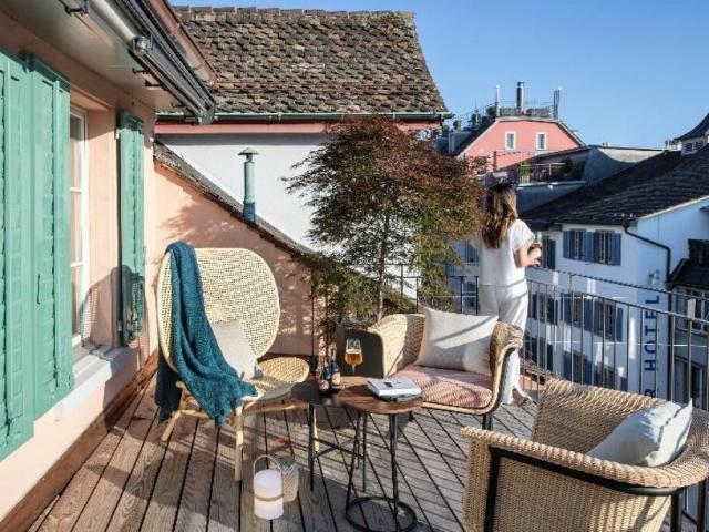 Fully serviced luxury apartments in historic building in the city centre