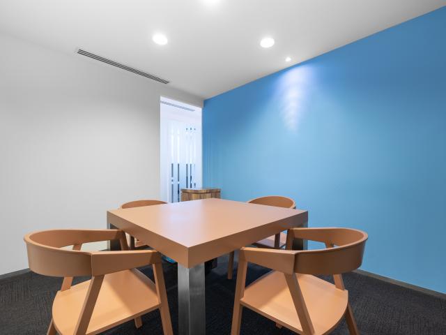 Fully serviced private office space for you and your team in Regus Menara IGB