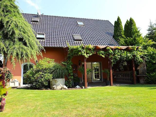 Für die größere Familie +Außergewöhnliche Immobilie in traumhafter Feldrandlage