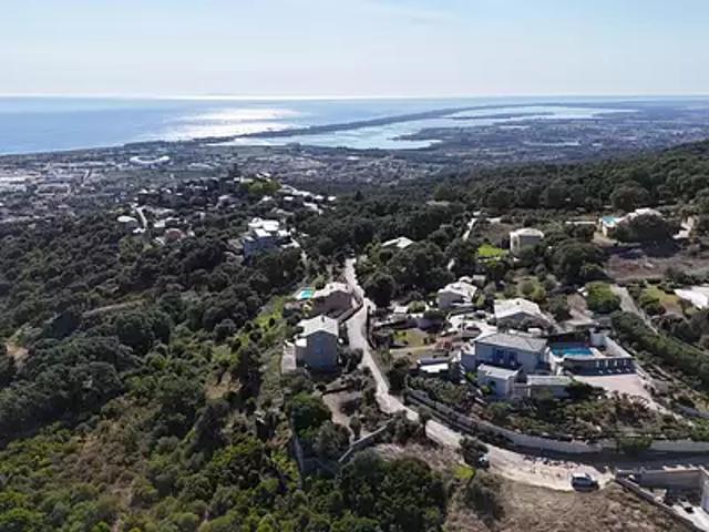 Furiani 20600 Achat / Vente maison 5 pièces t5 piscine