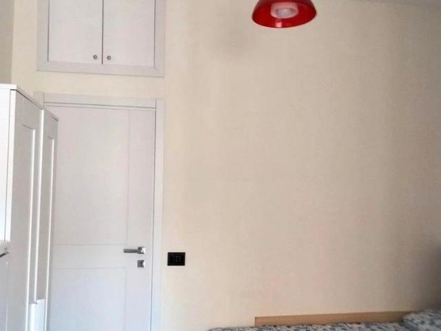 Furio camillo monolocale con terrazzo spese inclus