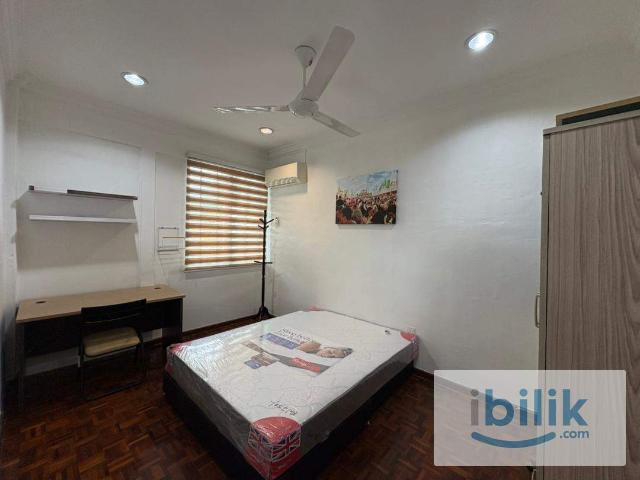 Furnish Cozy Female middle room aircond Tabuan Jaya, Vivacity, Swinburne University, Kuching