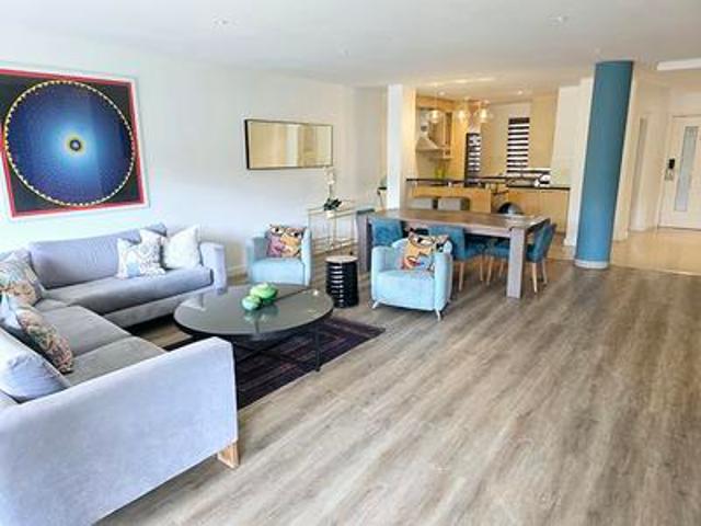 furnished 3 bed 2.5 bathroom to rent.