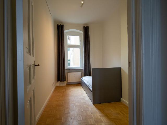 Furnished 3 Bedroom Apartment in Berlin Moabit/Bellevue – Home Office, Washer/Dryer & Fiber Internet, Berlin Amsterdam Apartments for Rent