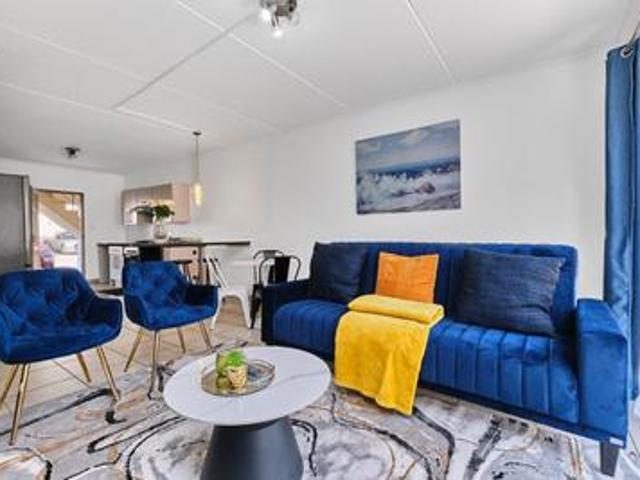 furnished 3 bedroom 2 bathroom garde.