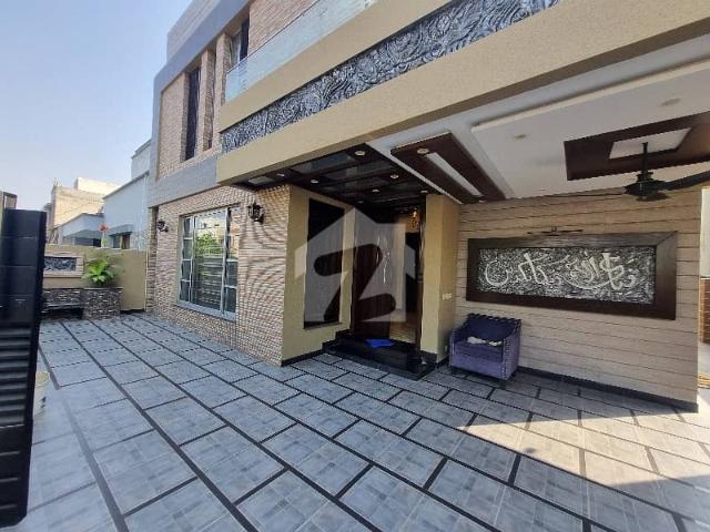 Furnished 10 marla house for sale in gulbahar