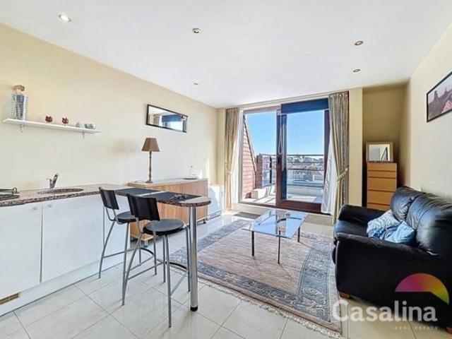 Furnished 1 Bedroom Apartment with Terrace + Parking