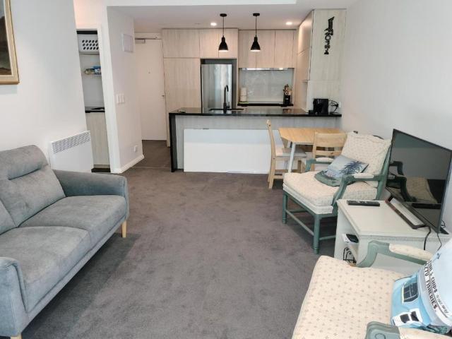 Furnished 1 bedroom apartment in Kingsland