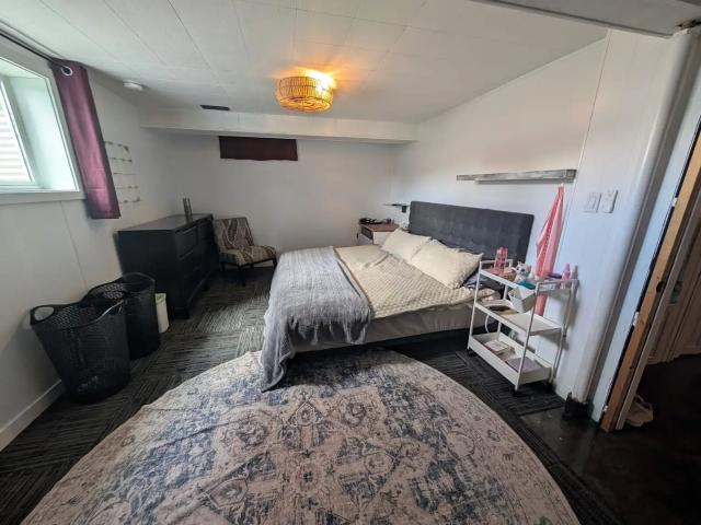 Furnished 1 Bedroom Basement Unit with Private Entrance + Flex Roo