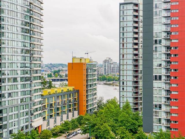 FURNISHED 1 BEDROOM IN THE ONE PACIFIC BUILDING