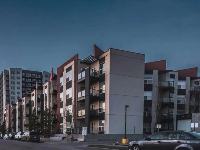Furnished 2 Bed Condo in Brewery Dist