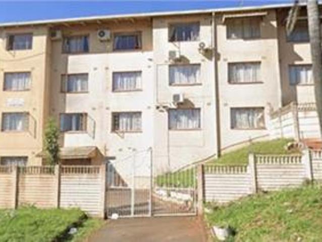 furnished 2 bed apartment in overport