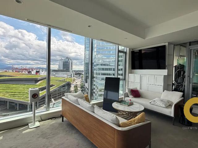 Furnished 2 Bed + Den 2.5 Bath With Breathtaking View of Inner Harbour