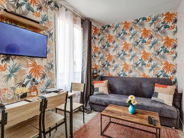 Furnished 2 Bedroom Apartment – 47m² – Montmartre / Pigalle – Mobility Lease